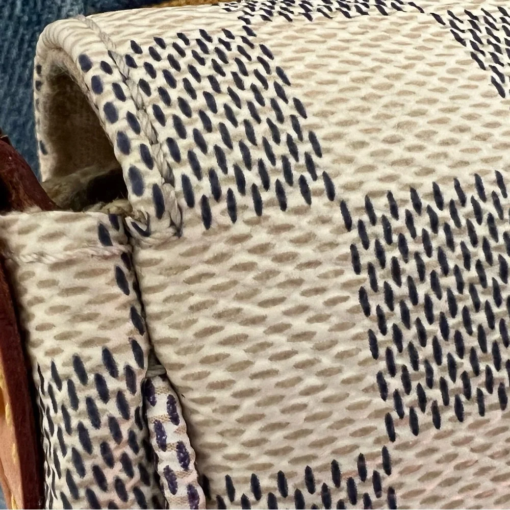 Authentic Louis Vuitton Favorite PM in Damier Azur Canvas - Picture 8 of 16